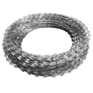 Sârmă Ghimpată Bto-22 Concertina Cu Lame, 60 M, Oțel Galvanizat